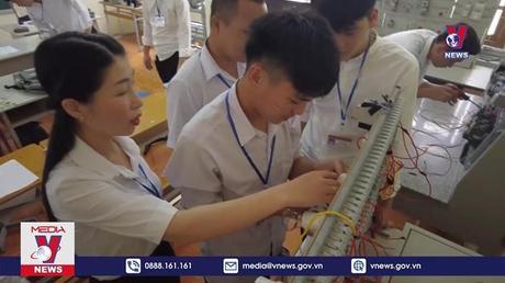 Sơn La quan tâm đào tạo lưu học sinh Lào 