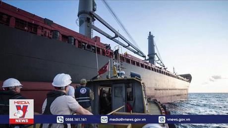 Tàu ngũ cốc đầu tiên của Ukraine hoãn cập cảng Liban