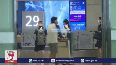 Trung Quốc nới lỏng quy định các chuyến bay có ca COVID-19