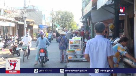 Chợ tiền tỷ thiếu người mua, kẻ bán