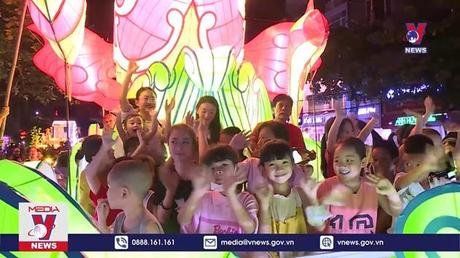 Chuẩn bị sẵn sàng cho lễ hội thành Tuyên