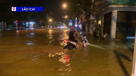 Mưa diện rộng bao phủ Lào Cai, một cháu bé bị mất tích