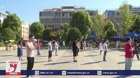 Thượng Hải (Trung Quốc) gia hạn yêu cầu xét nghiệm COVID-19