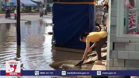 Triều cường gây ngập ở Cần Thơ