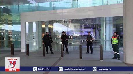 Australia sơ tán sân bay Canberra do nổ súng