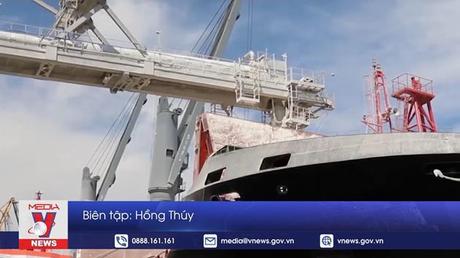 Tàu chở hàng nhân đạo cho châu Phi đã rời cảng Ukraine