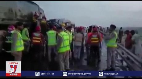 Tai nạn giao thông thảm khốc ở Pakistan