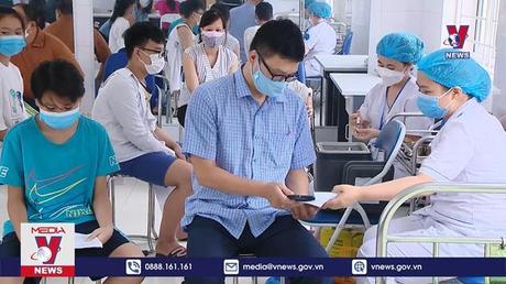 Chủ động tiêm vaccine mũi 4 phòng nguy cơ tái nhiễm COVID-19