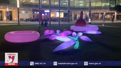 Rộn ràng lễ hội đêm Singapore