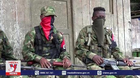 Colombia đình chỉ lệnh bắt giữ các nhà đàm phán hòa bình ELN