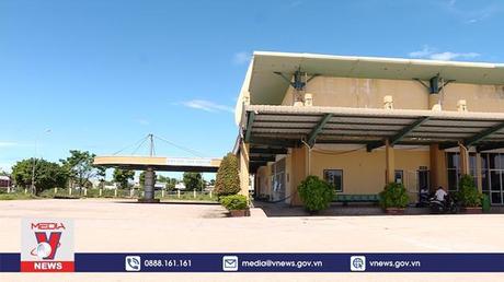 Bến xe trăm tỷ bỏ hoang