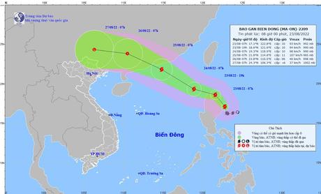 Bão Ma-on đổi hướng liên tục, giật cấp 13