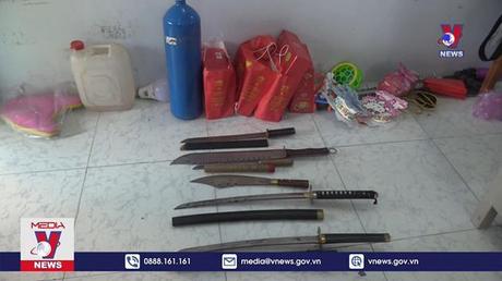 Bình Dương khởi tố 4 đố tượng cướp bánh trung thu 