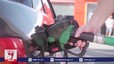 FED sẽ tiếp tục tăng lãi suất để chặn lạm phát tăng phi mã