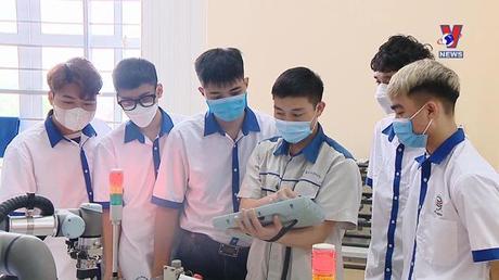 Bản tin tiếng Anh ngày 26/8/2022