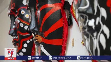 Lễ hội hóa trang lớn nhất châu Âu nhộn nhịp trở lại