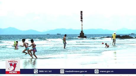 Khuyến khích du khách không mang rác thải nhựa khi đi du lịch Cô Tô