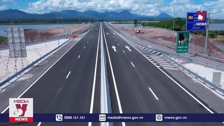 Cao tốc Vân Đồn - Móng Cái thông xe