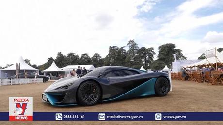 Mãn nhãn triển lãm xe hơi hạng sang tại Anh