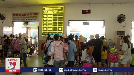 Du khách rời Đà Nẵng sau kỳ nghỉ lễ 2/9