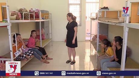 Giáo viên vùng cao vượt khó trồng người