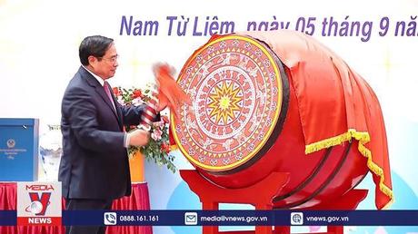 Thủ tướng dự khai giảng tại Trường tiểu học Đoàn Thị Điểm, Hà Nội