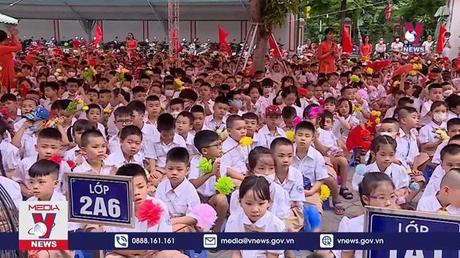 Hà Nội khai giảng năm học mới