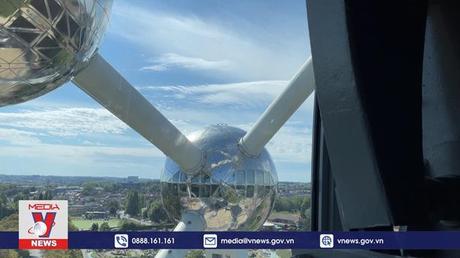 Tượng đài Atomium của Bỉ thu hút lượng khách kỷ lục
