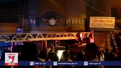 12 người tử vong trong vụ cháy quán Karaoke tại Bình Dương