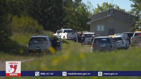 Canada tiếp tục truy lùng nghi phạm vụ tấn công bằng dao