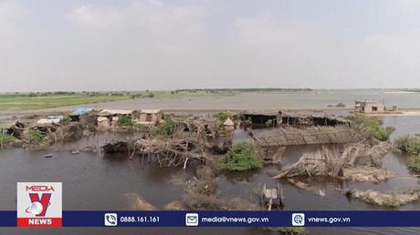 30% lãnh thổ Pakistan chìm trong biển nước