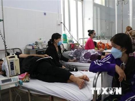 Sốt xuất huyết gia tăng nhiều ca nặng, người dân không tự ý dùng thuốc