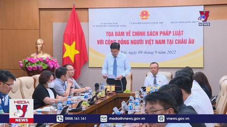 Chính sách pháp luật quốc tịch đối với người Việt Nam ở nước ngoài