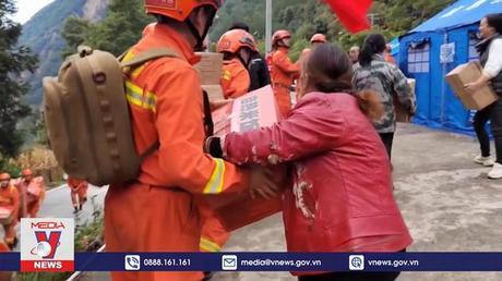 Ấm áp Tết Trung thu sau động đất tại Tứ Xuyên, Trung Quốc