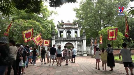 Bản tin tiếng Anh ngày 12/9/2022