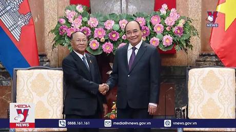 Chủ tịch nước Nguyễn Xuân Phúc tiếp Chủ tịch Quốc hội Campuchia 