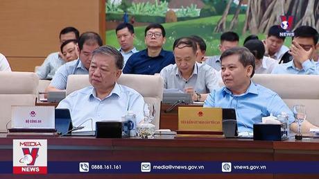 Chủ động đấu tranh với tội phạm tham nhũng, kinh tế, buôn lậu