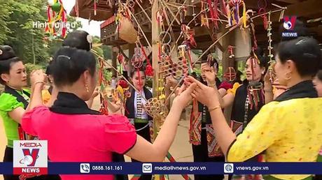 Xòe Thái đón bằng công nhận của UNESCO