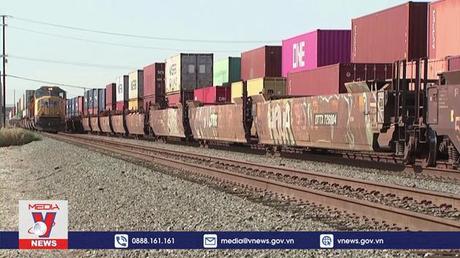 Các hãng vận tải đường sắt Mỹ tăng lương cho nhân viên