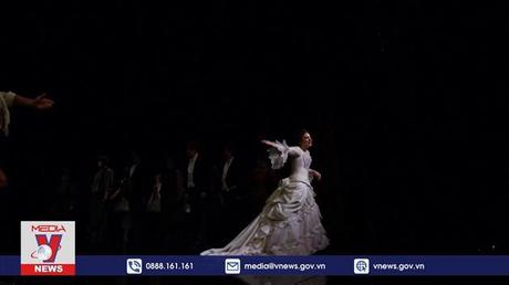 Broadway dừng diễn vở nhạc kịch kinh điển 