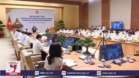 Thủ tướng chủ trì Hội nghị trực tuyến với các cơ quan đại diện ở nước ngoài