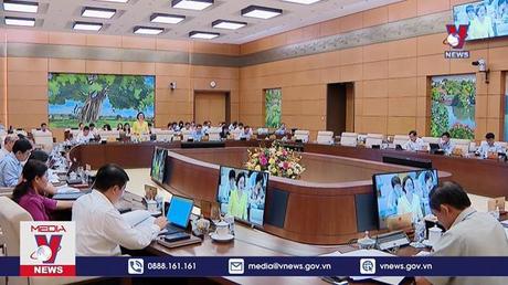 Tiếp tục Phiên họp chuyên đề Pháp luật tháng 9 