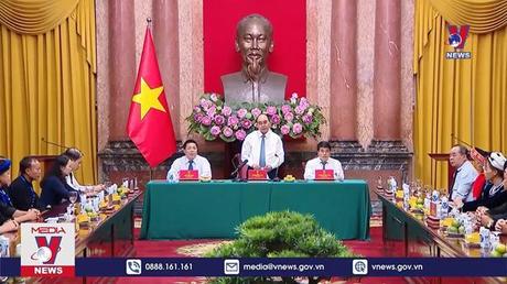 Chủ tịch nước gặp mặt Đại biểu đồng bào dân tộc thiểu số tiêu biểu tỉnh Cao Bằng