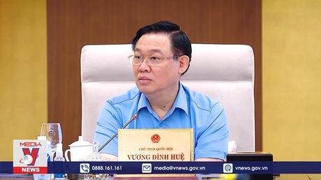 Tiếp tục Phiên họp chuyên đề pháp luật tháng 9