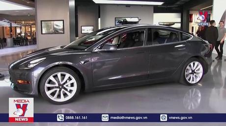Tesla thu hồi hơn 1 triệu xe để cập nhật phần mềm