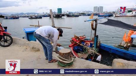 Khánh Hòa tạm dừng các hoạt động trên biển