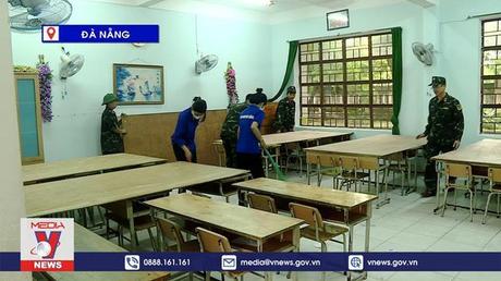 Người dân Đà Nẵng hối hả chống bão