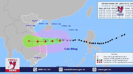 Bão số 4 có thể mạnh thêm trước khi đổ bộ đất liền miền Trung
