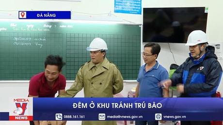 Đêm ở khu tránh trú bão