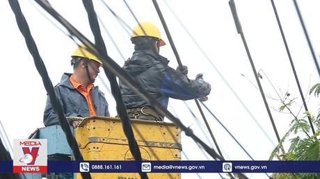 Cấp điện cho 63% khách hàng bị ảnh hưởng do bão